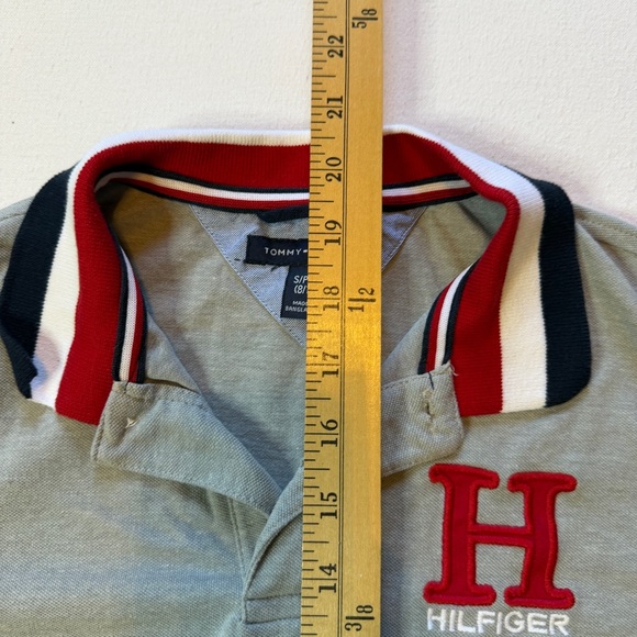 Tommy Hilfiger Kids Gray Polo Short Sleeve Shirt Size S 8/10 Sporty H Chest Logo - Picture 9 of 10